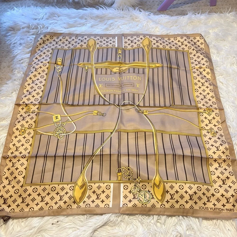 My Neverfull Shawl 35x35 inch luxury vibes Silky scarf LOUIS VUlTTON‼️LAST ONE